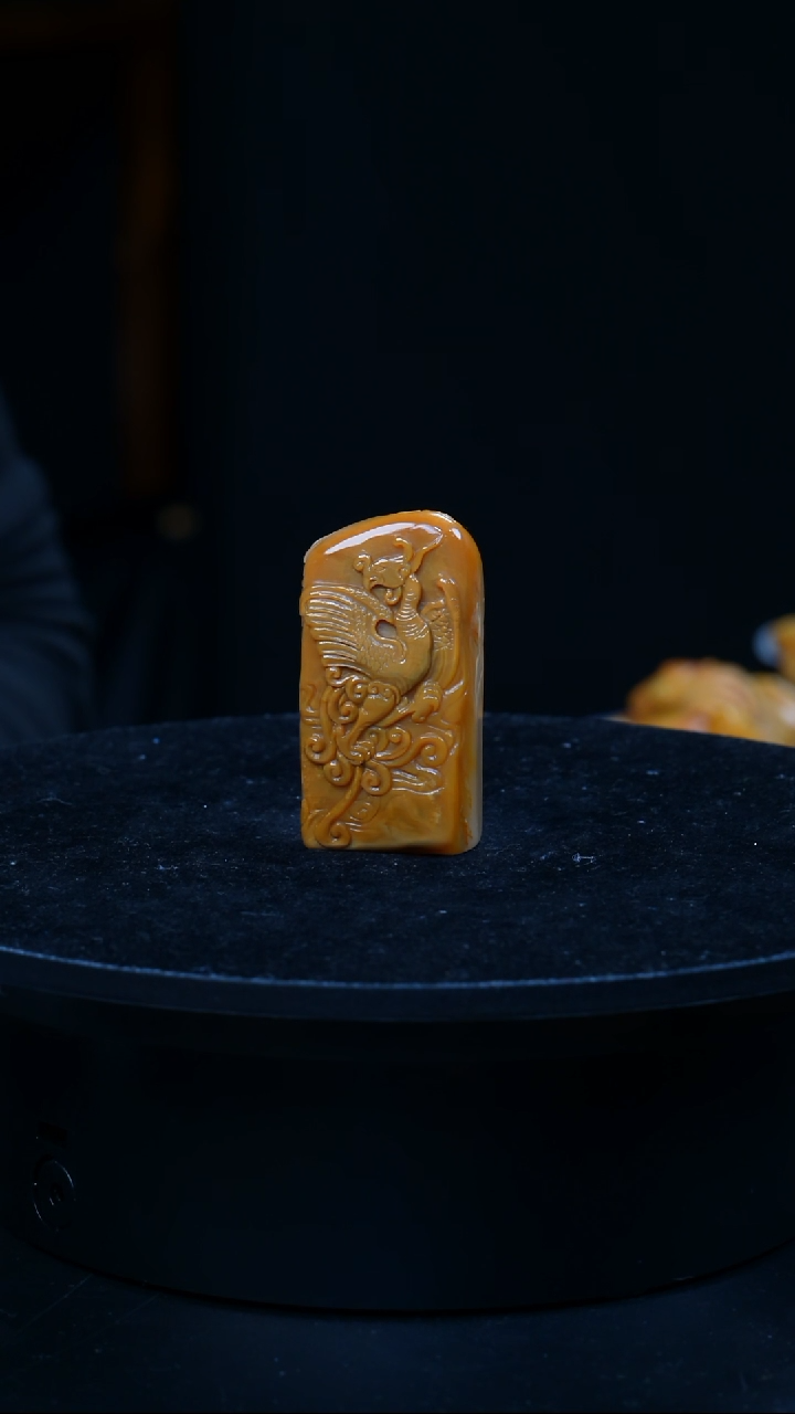 【闪购商品】寿山石印石60克北田凤凰扁方章