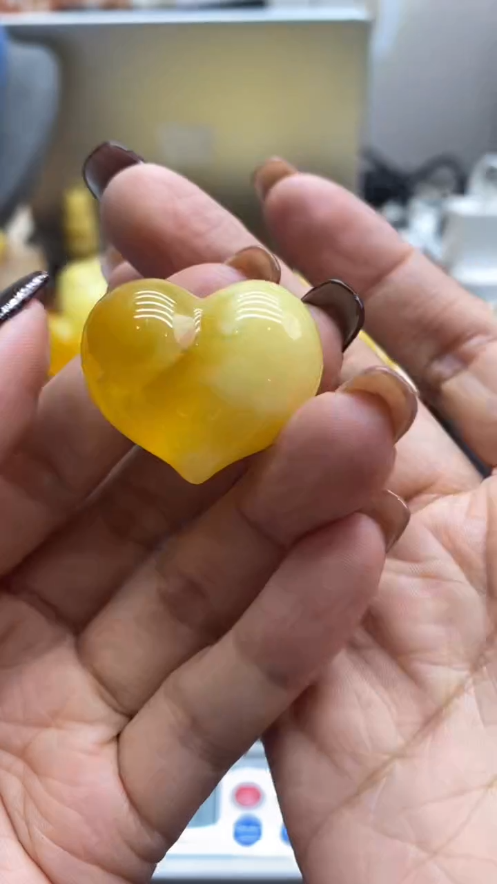 琥珀未镶嵌珠宝奇石2696