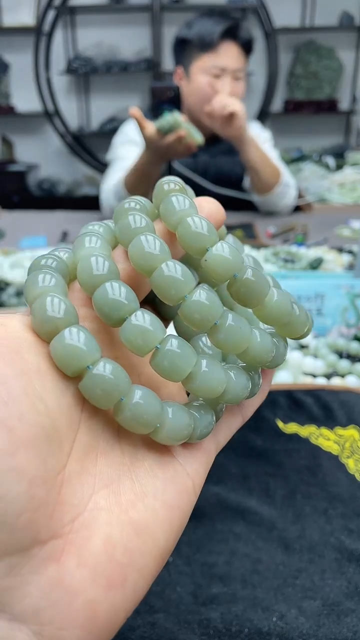 未镶嵌手串和田玉新疆且末青白13直切拍一发一多样性发货（有结构）