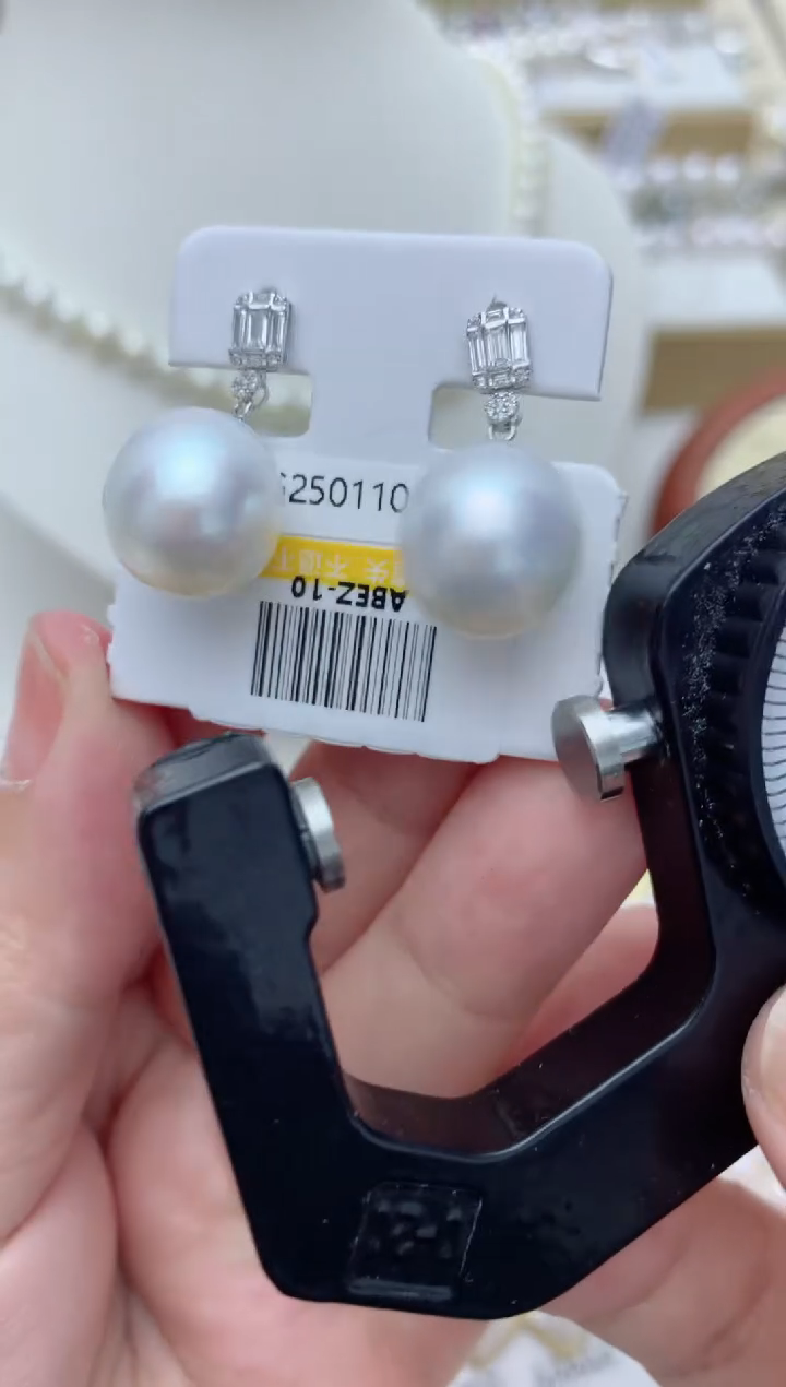 【闪购商品】海水珍珠耳饰18K金镶嵌e48