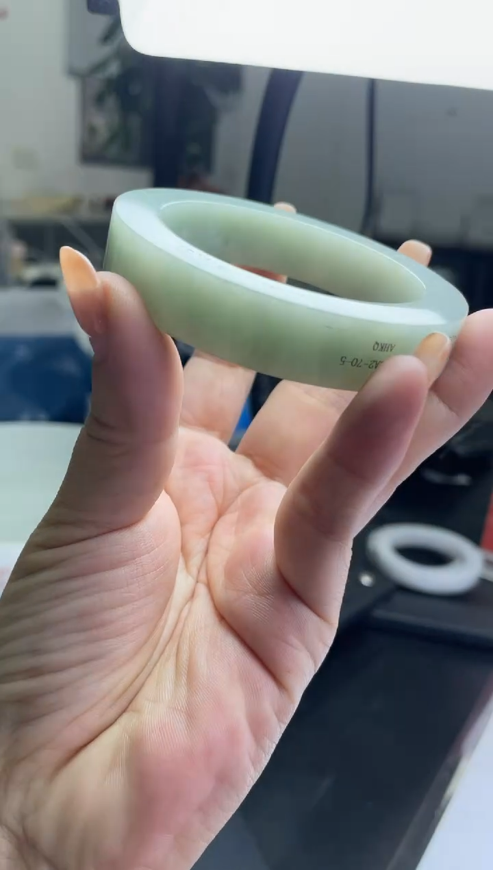 【闪购商品】定制翡翠手镯未镶嵌DDH99998