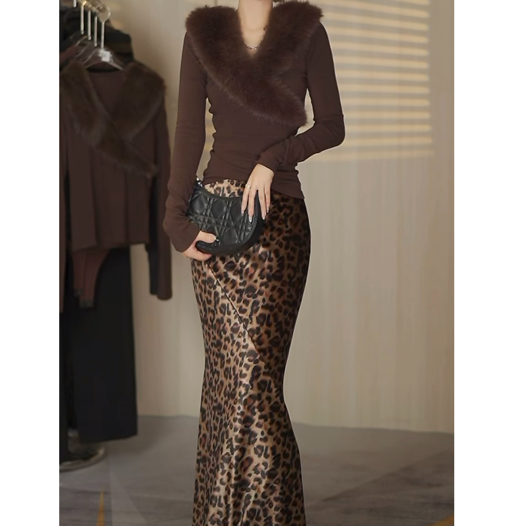 2025秋冬设计感复古毛领长袖T恤气质女上衣T258002