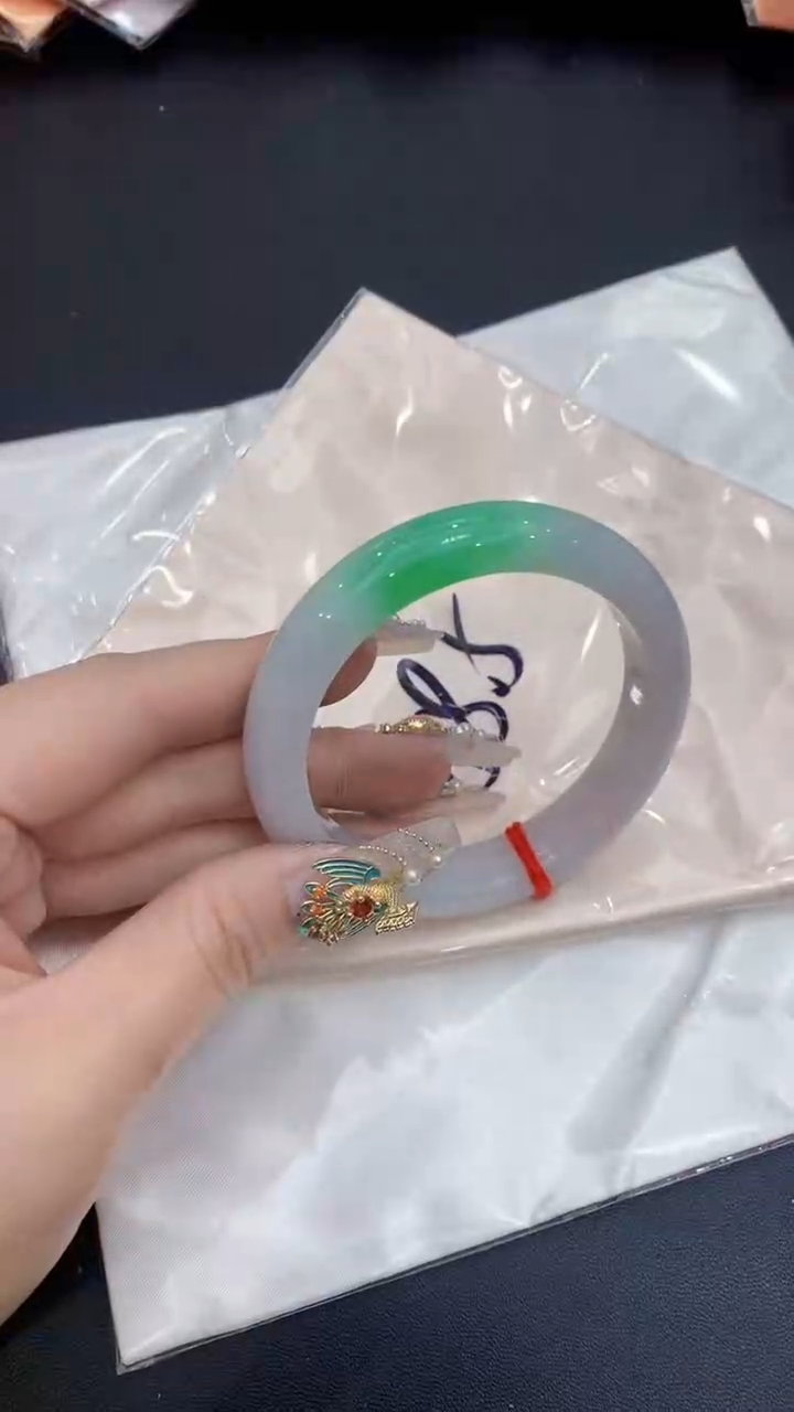 【闪购商品】翡翠手镯未镶嵌0968151483