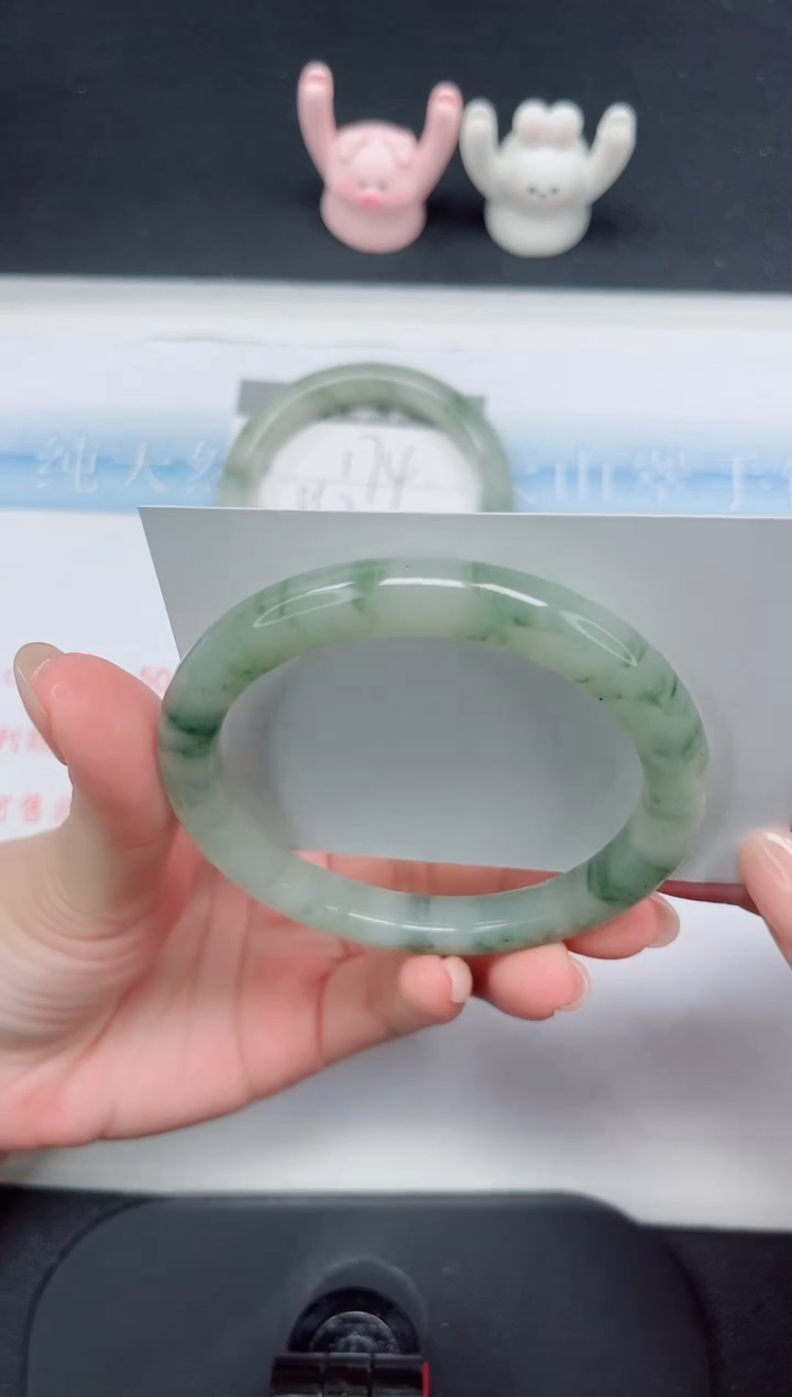 【闪购商品】石英质玉手镯未镶嵌175-58.6