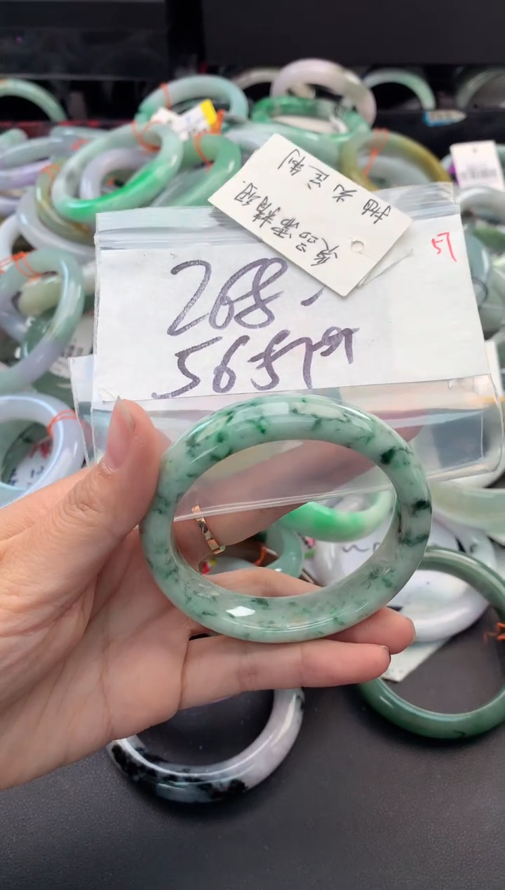 【闪购商品】定制翡翠未镶嵌毛货需精细抛光+多人