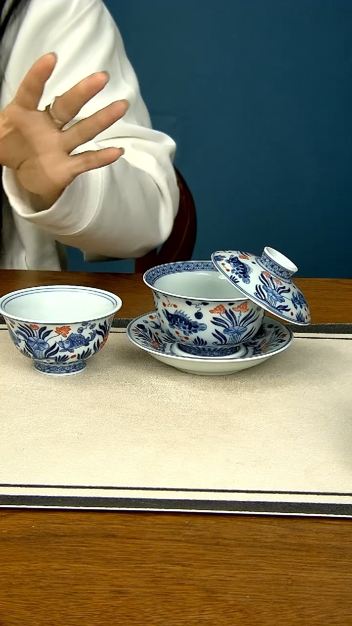 【闪购商品】釉里红鱼藻两件套.........