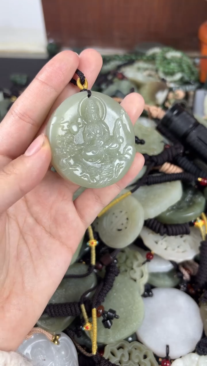 【闪购商品】和田玉颈饰未镶嵌1