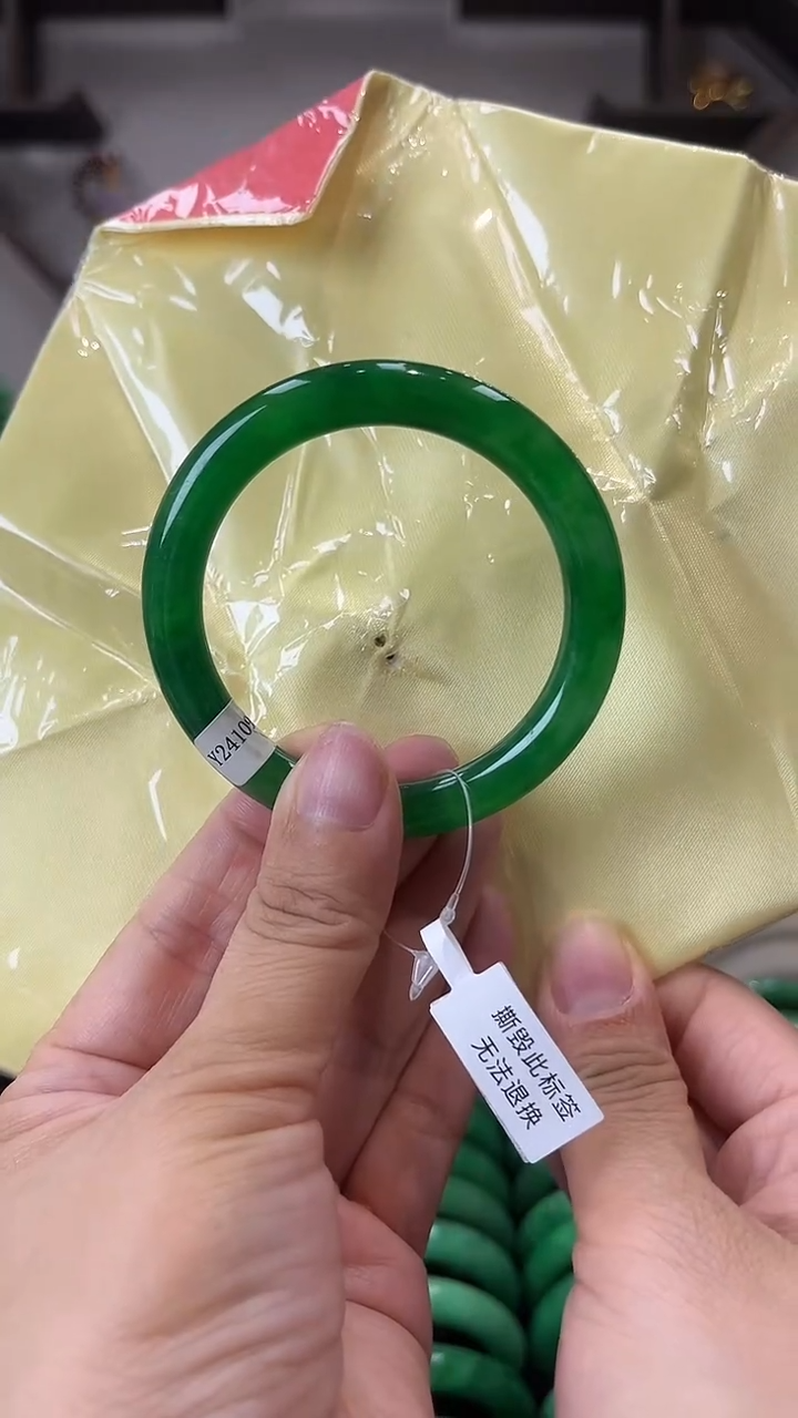 【闪购商品】砖雕闪21 圈口53.5 独货手镯