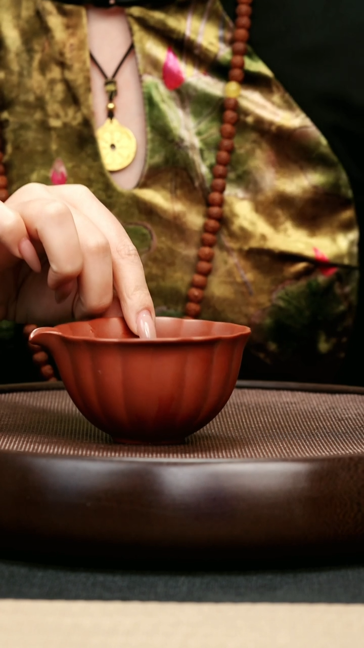 【闪购商品】紫砂茶壶106朱泥筋纹公道杯