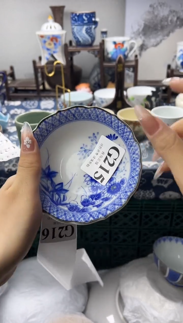 瓷片愚*婕  G215