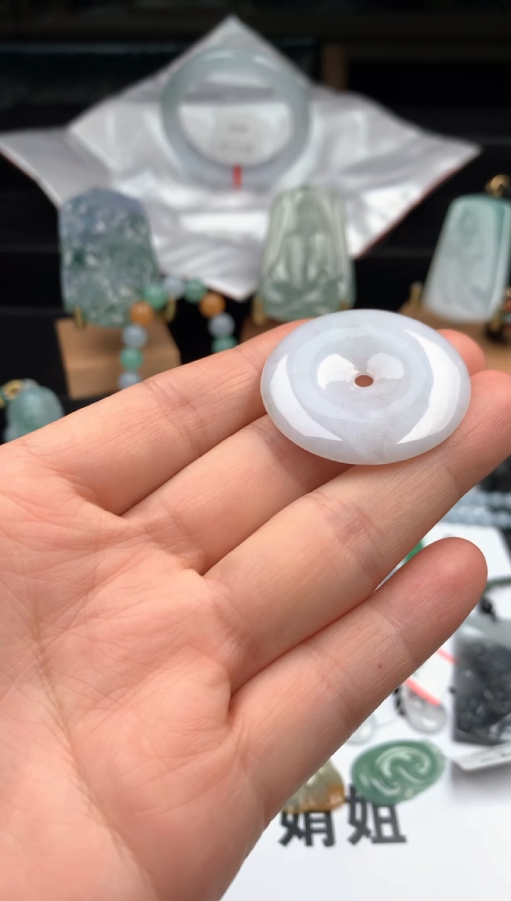 吊坠(不含链)未镶嵌翡翠平安扣