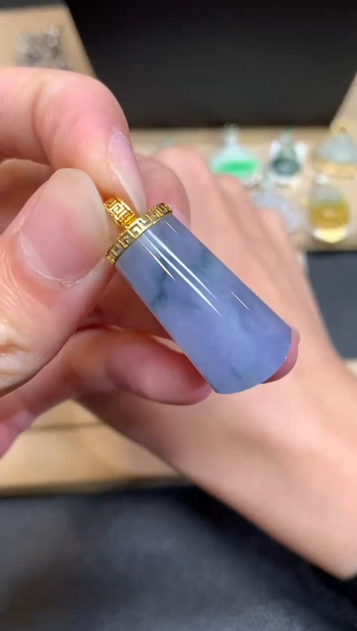 【闪购商品】翡翠颈饰18K金镶嵌无事牌【无服务费】