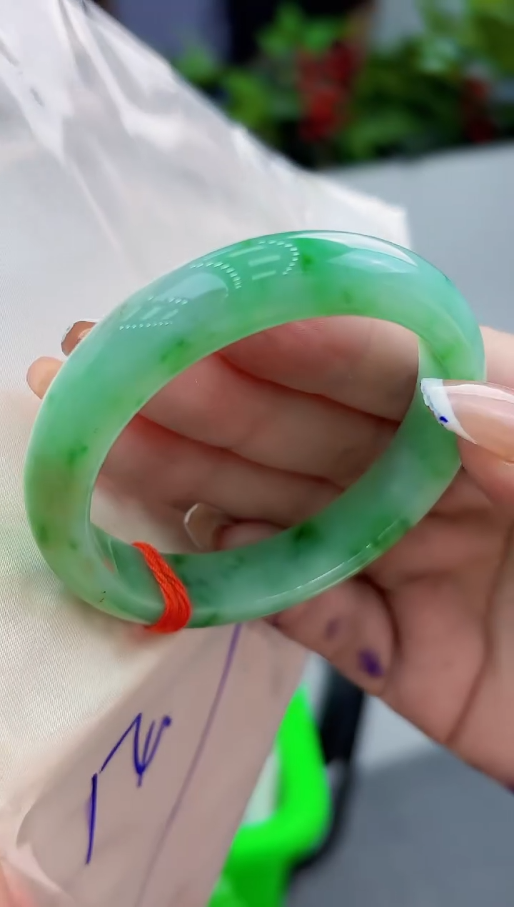 【闪购商品】翡翠手镯未镶嵌翡翠手镯