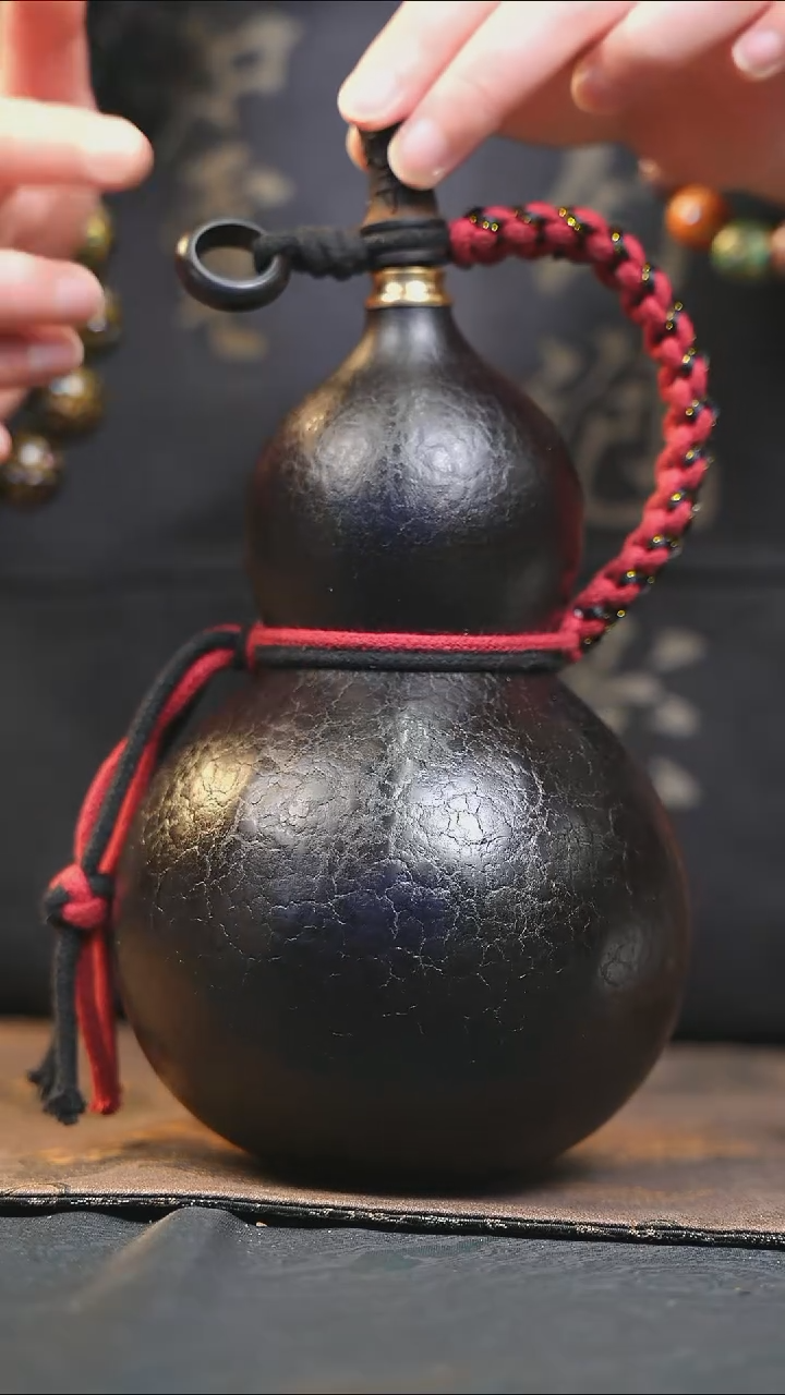 【闪购商品】YI143大漆酒葫芦不包手串及旋转底座