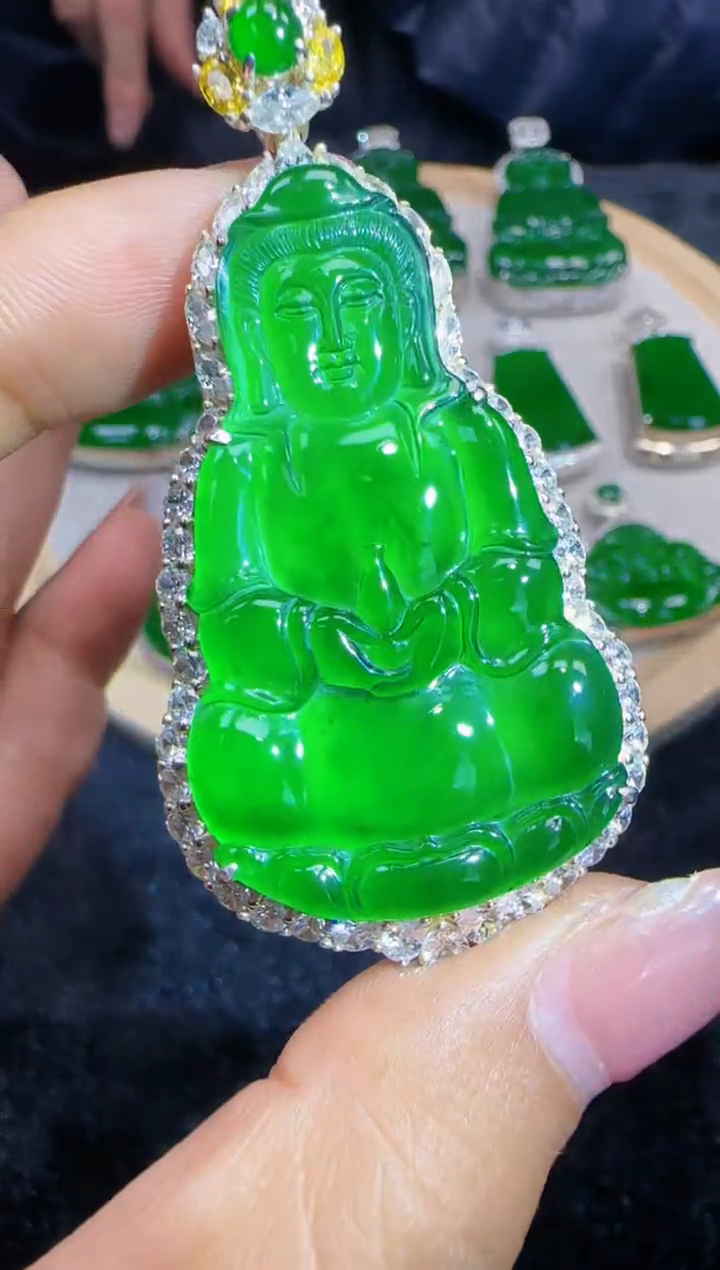 未镶嵌定制翡翠翡翠吊坠129