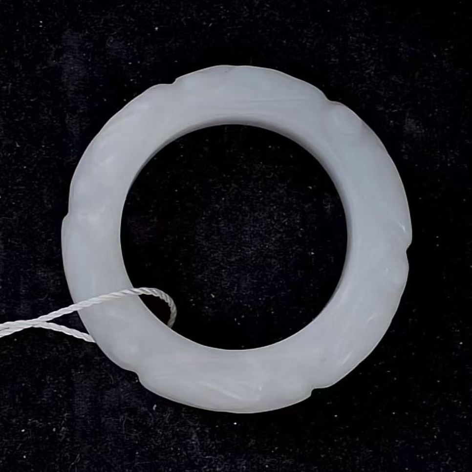 清代和田蝉玉环  