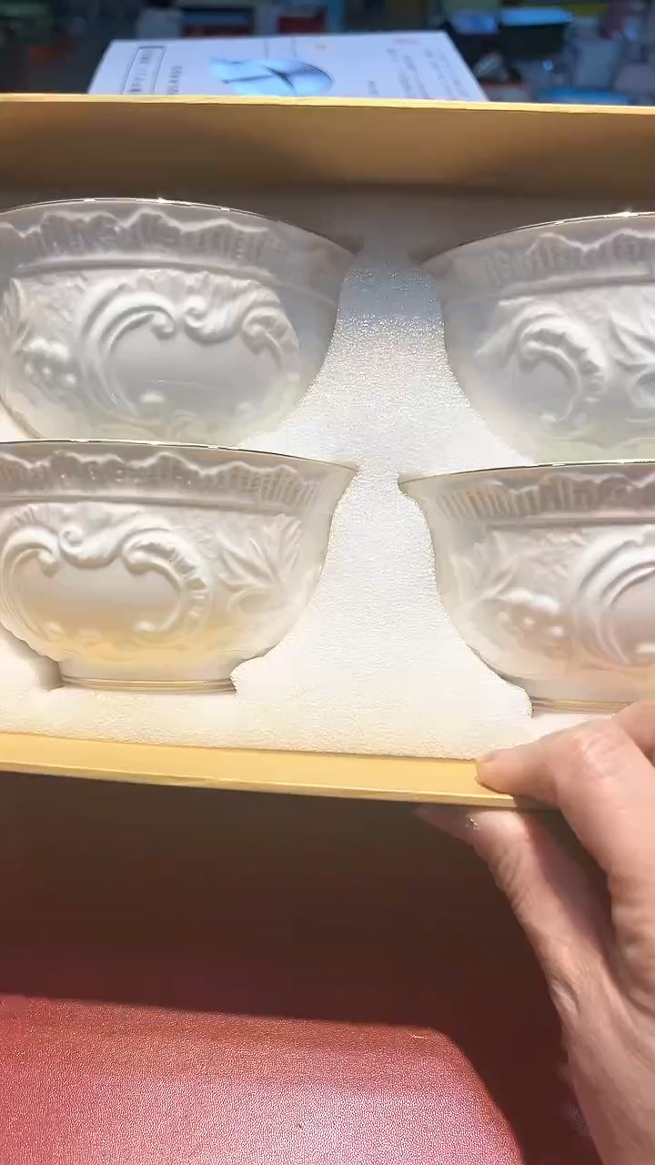 【闪购商品】瓷片锅碗瓢盆一件不剩