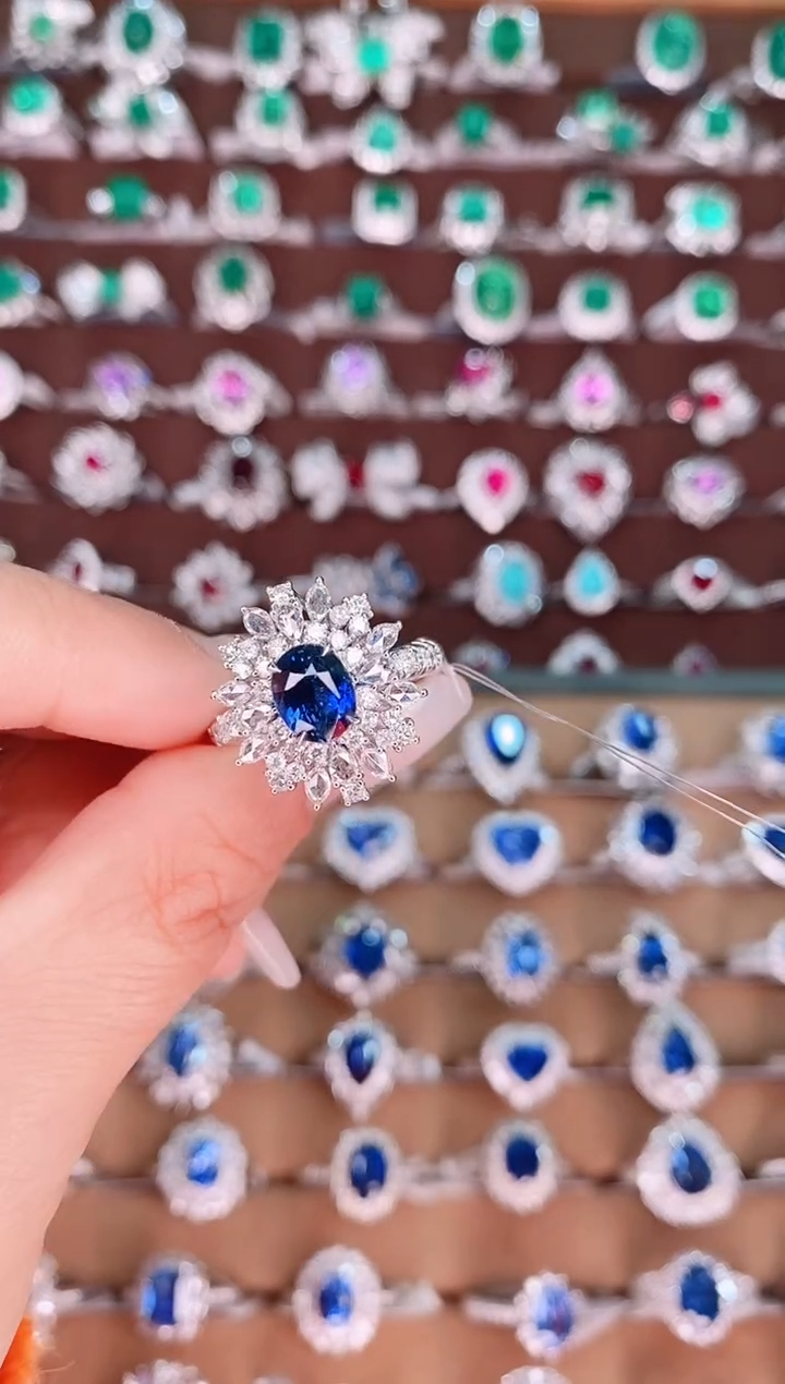 【闪购商品】蓝宝石18K金戒指18K金镶嵌2.06克拉