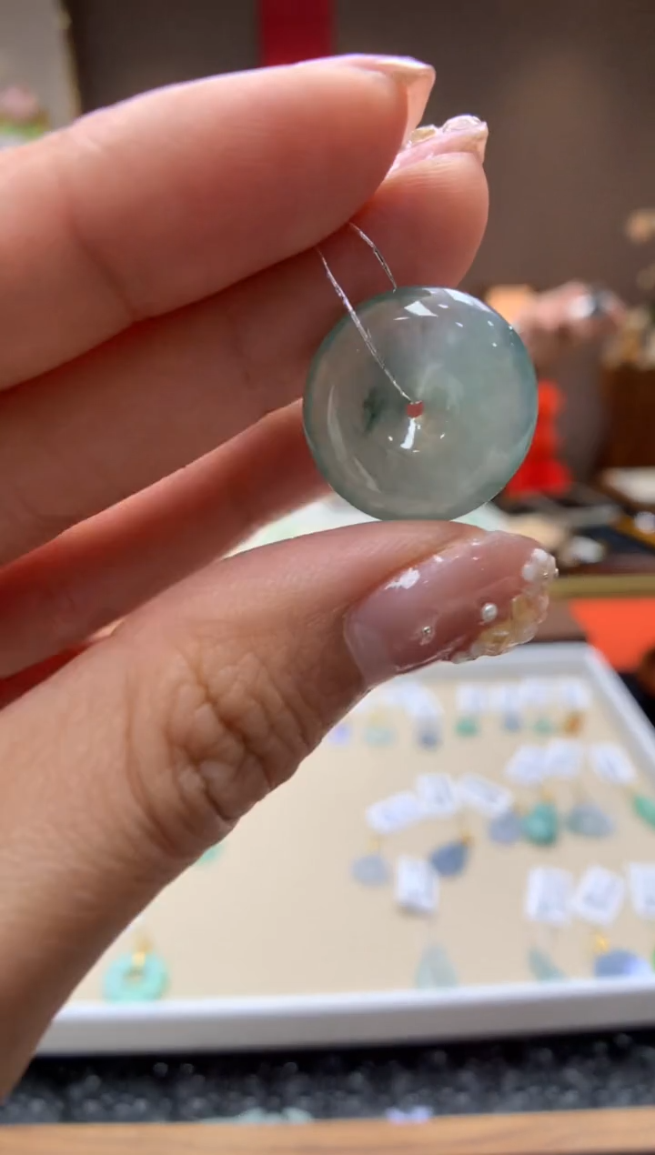 【闪购商品】翡翠颈饰未镶嵌平安扣