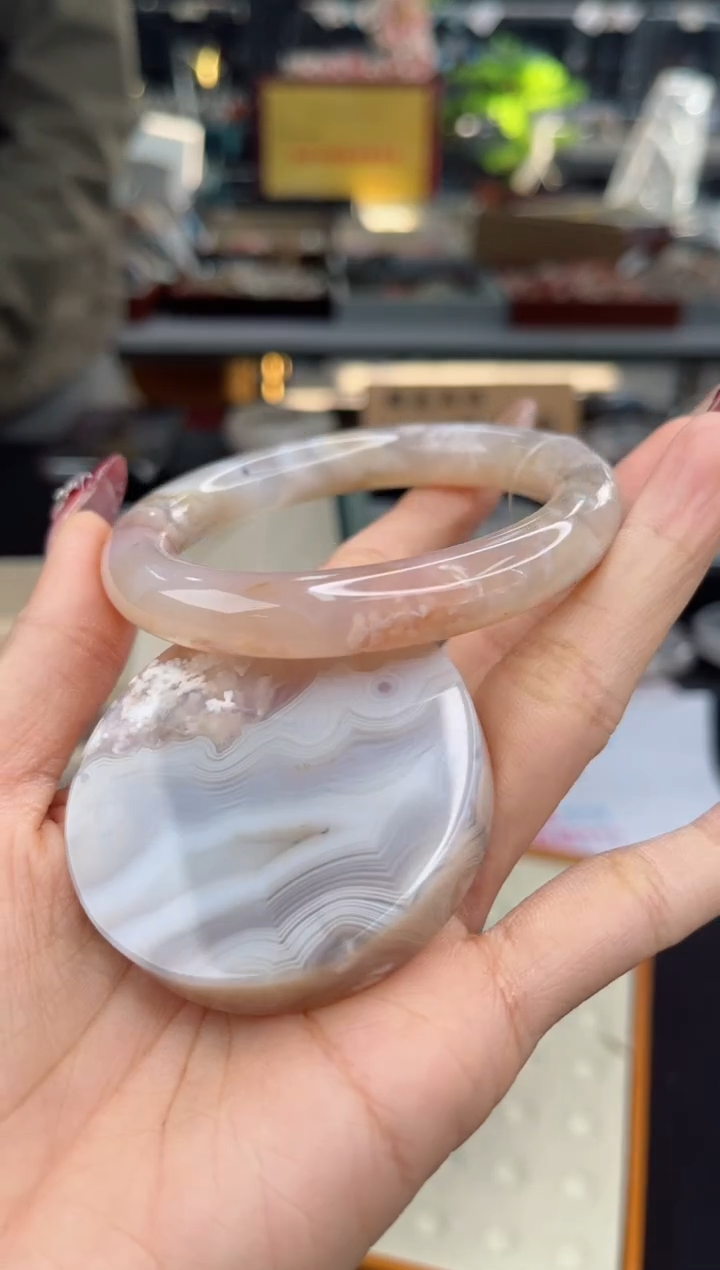 【闪购商品】石英质玉手镯未镶嵌57圈口（赠品镯心）3507744