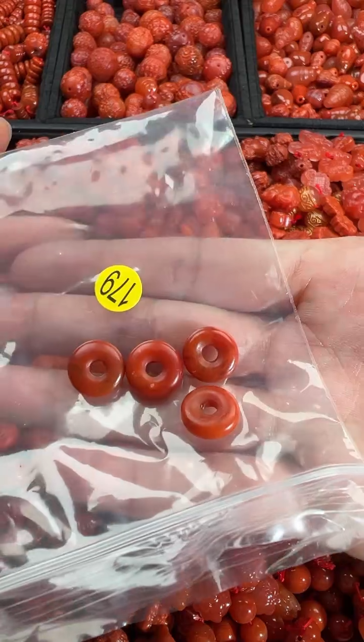 【闪购商品】南红玛瑙颈饰未镶嵌1