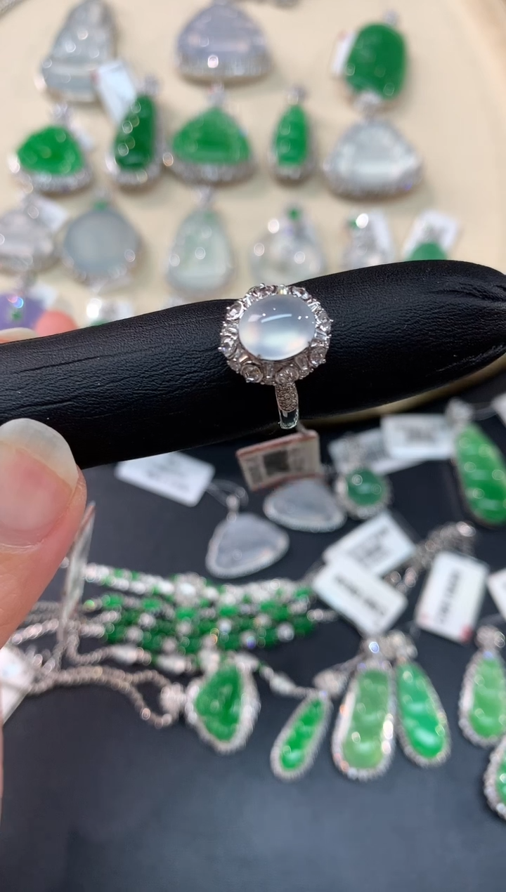 【闪购商品】翡翠戒指18K金镶嵌A140|11000