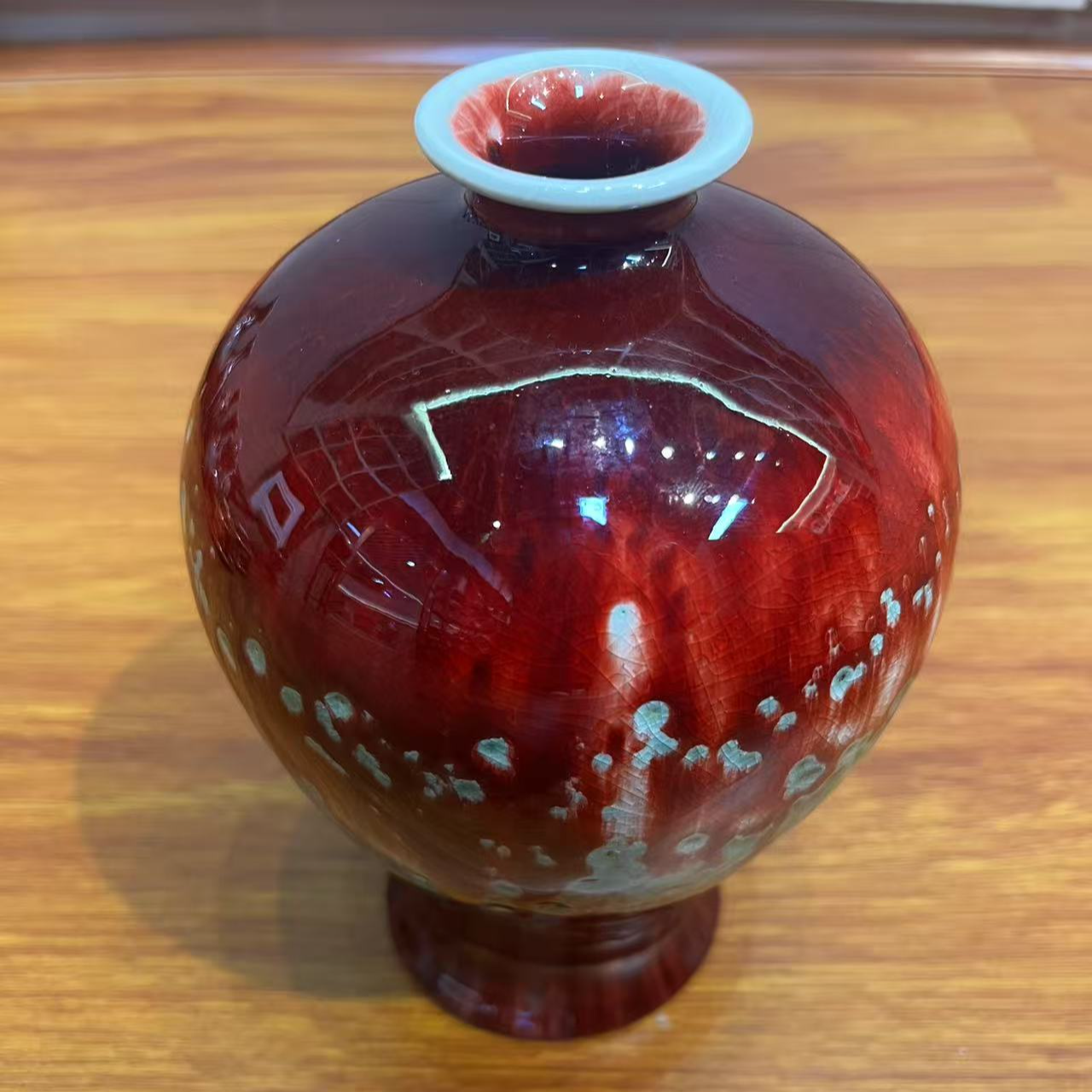 陶瓷郎红冰裂赏瓶