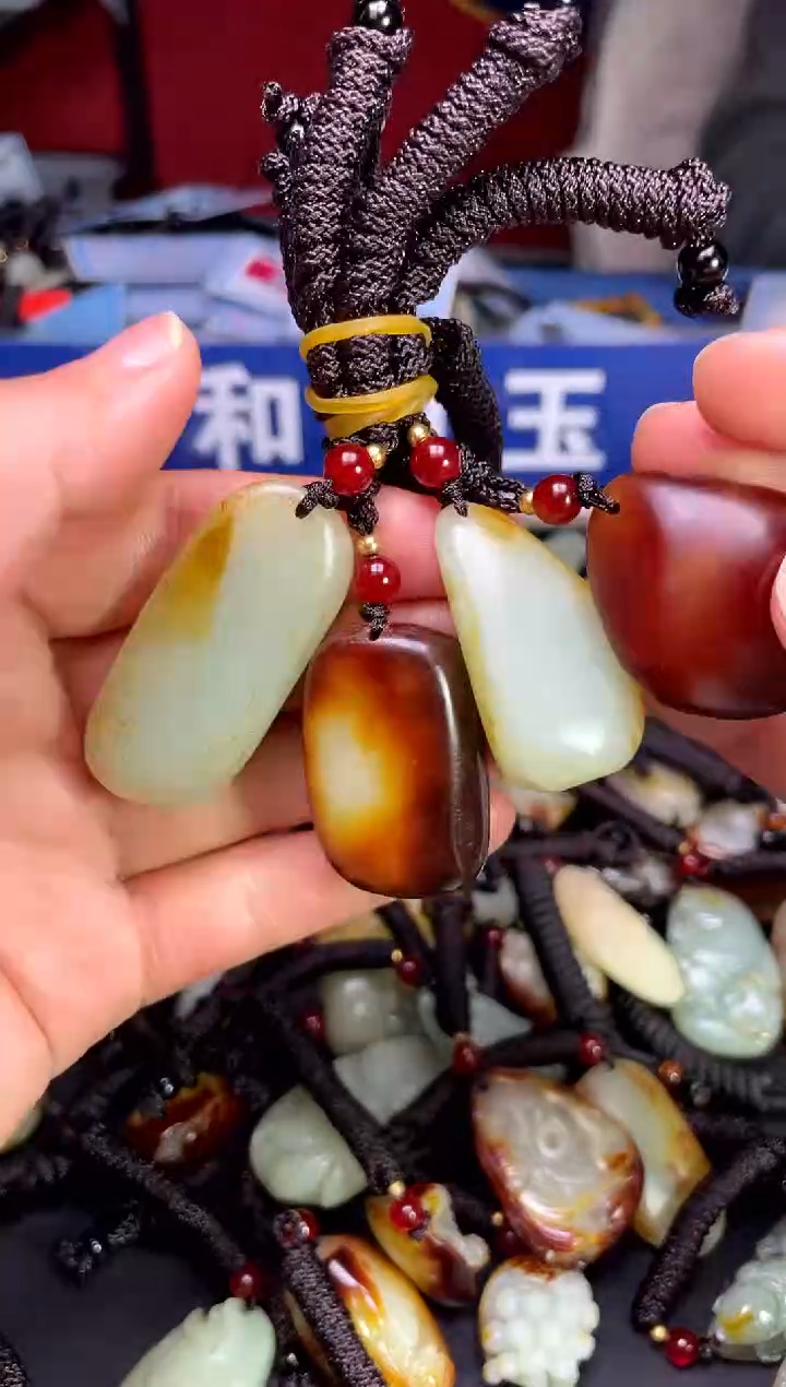 【闪购商品】和田玉颈饰未镶嵌1