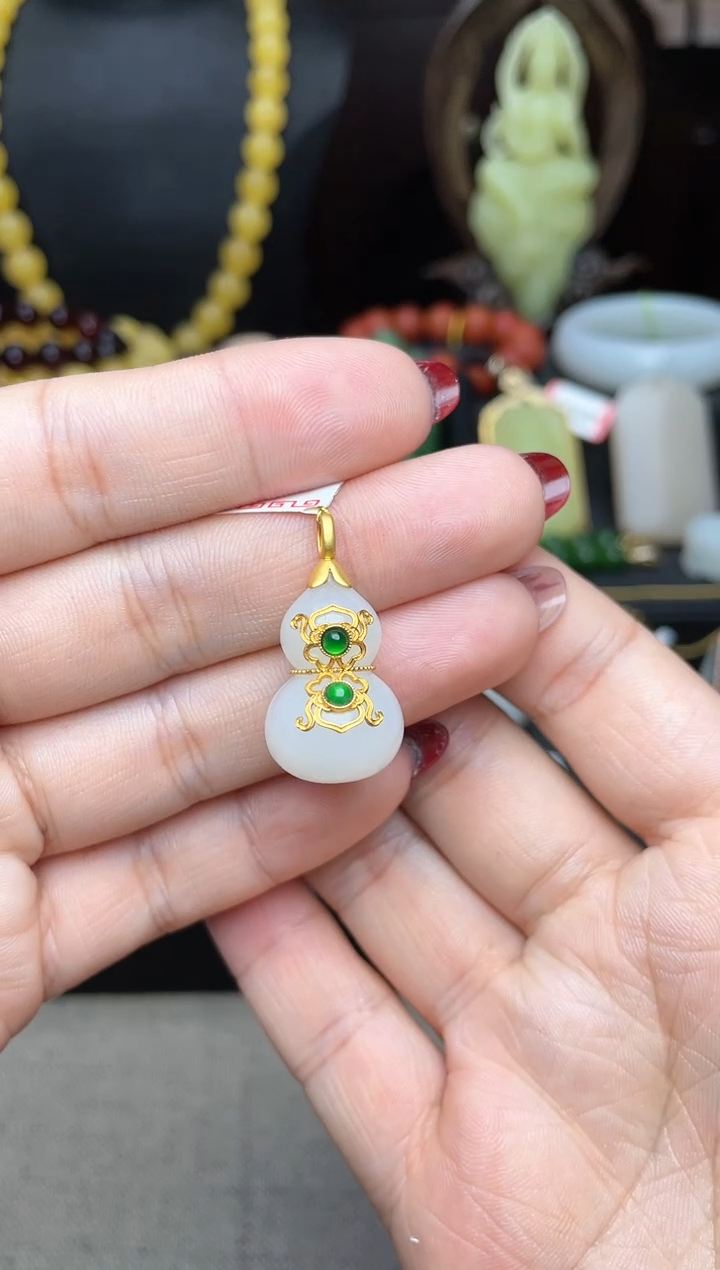 【闪购商品】和田玉颈饰18K金镶嵌吊坠