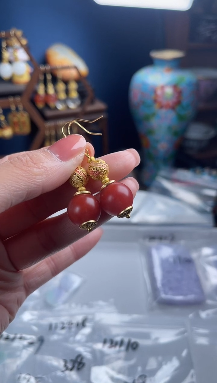 未镶嵌南红玛瑙挂件绯*，南红耳钩