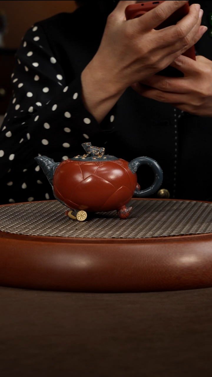 茶壶紫砂【P032】小青蛙莲子 220c GJF