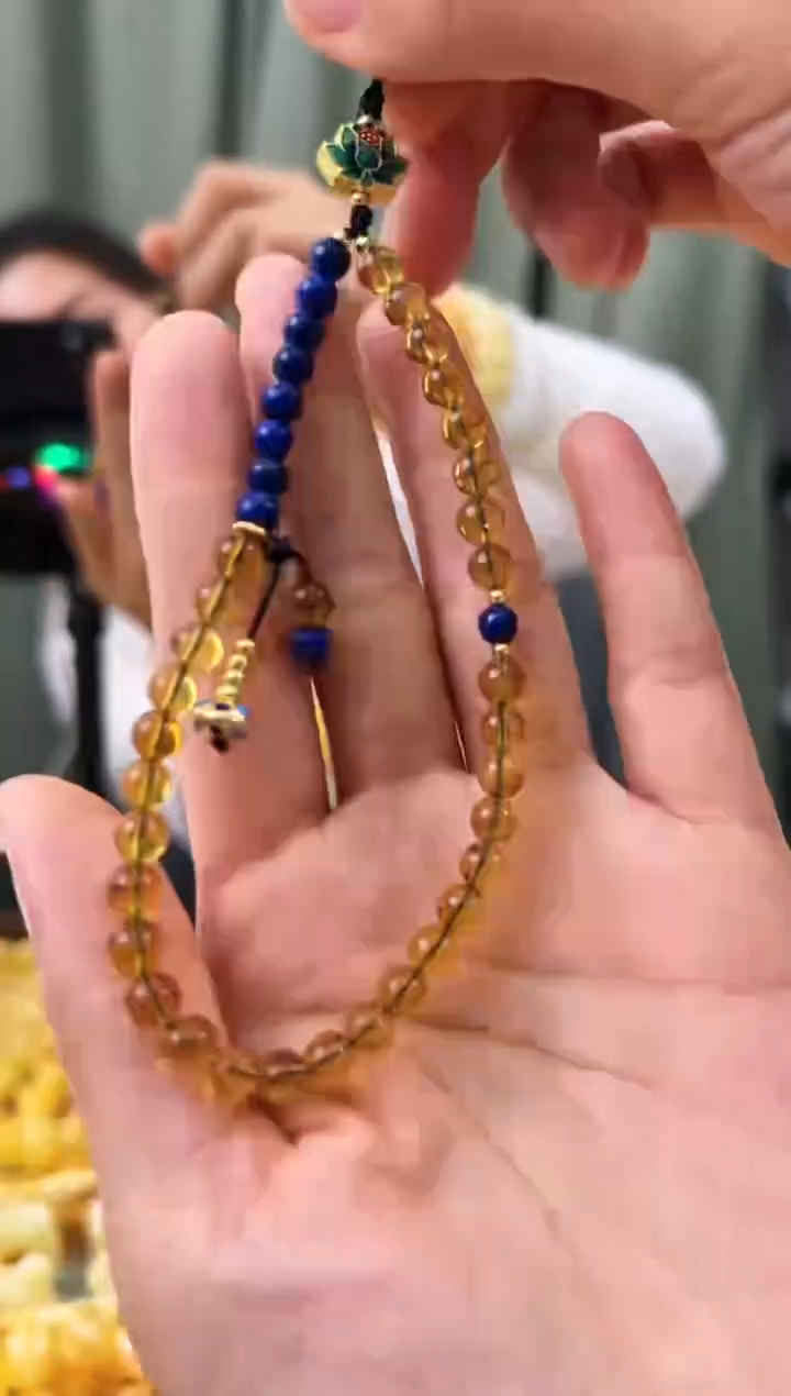 【闪购商品】琥珀手链未镶嵌蜜蜡手机挂多样性发其中一件