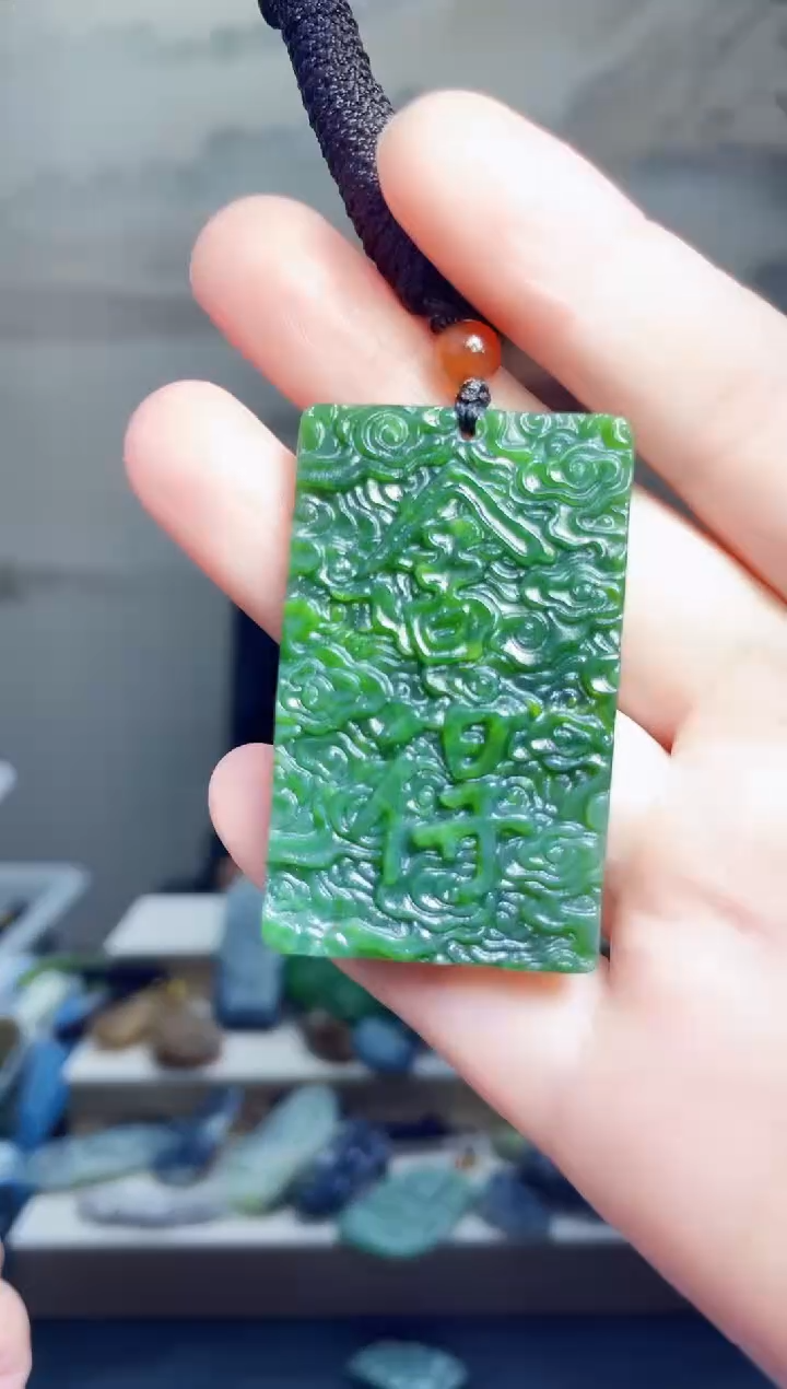 颈饰未镶嵌和田玉1