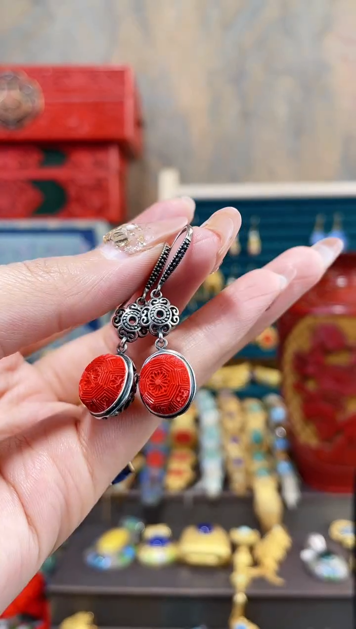 【闪购商品】非遗雕漆精品耳环带盒子