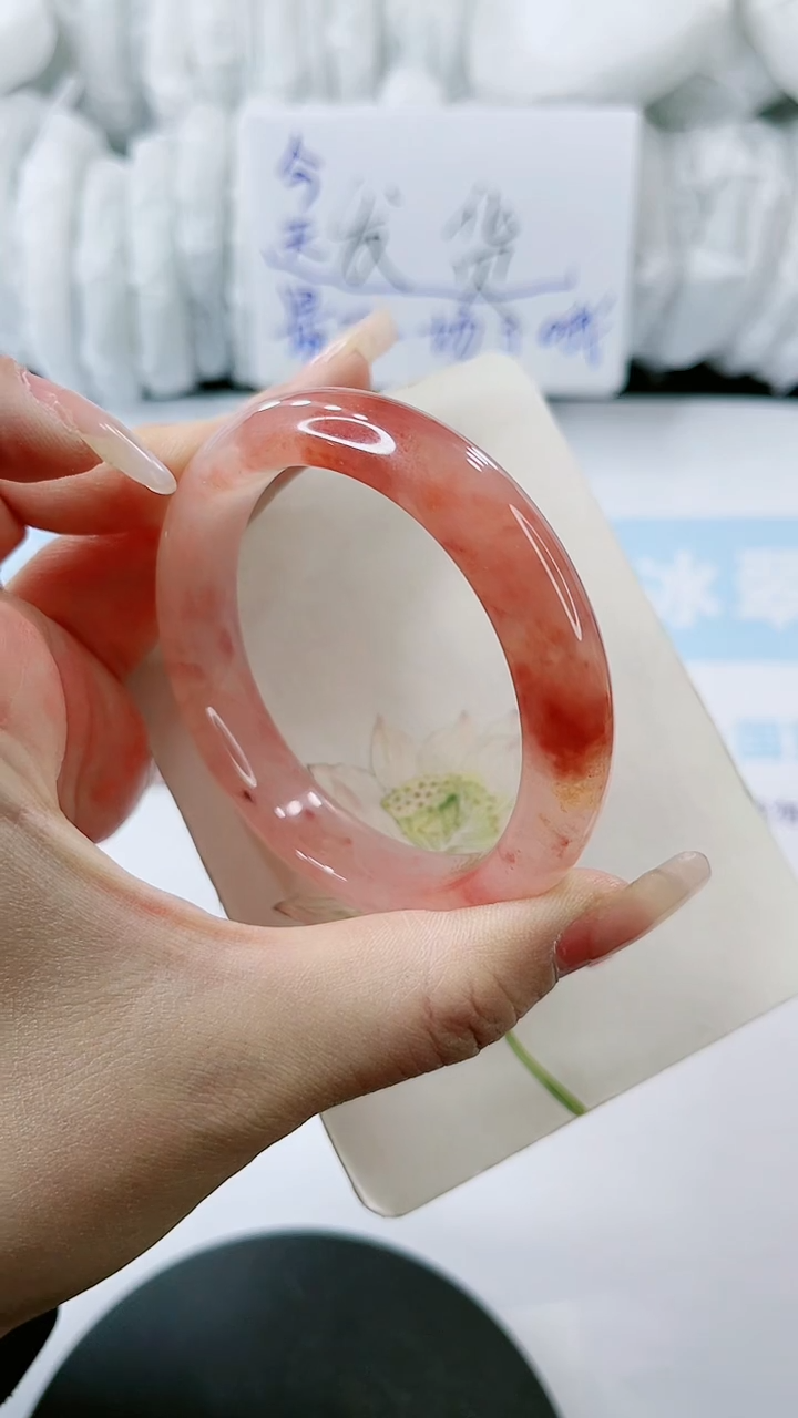 【闪购商品】石英质玉手镯未镶嵌多样性发货L383