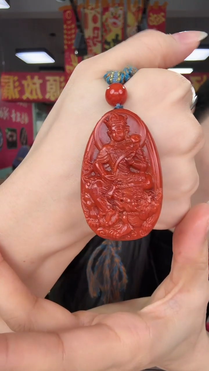 未镶嵌雕刻吊坠南红玛瑙一个/条