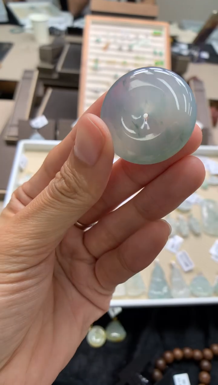 颈饰未镶嵌翡翠平安扣