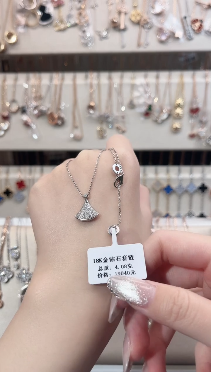 【闪购商品】钻石颈饰18K金镶嵌18K金镶嵌钻石 K白 