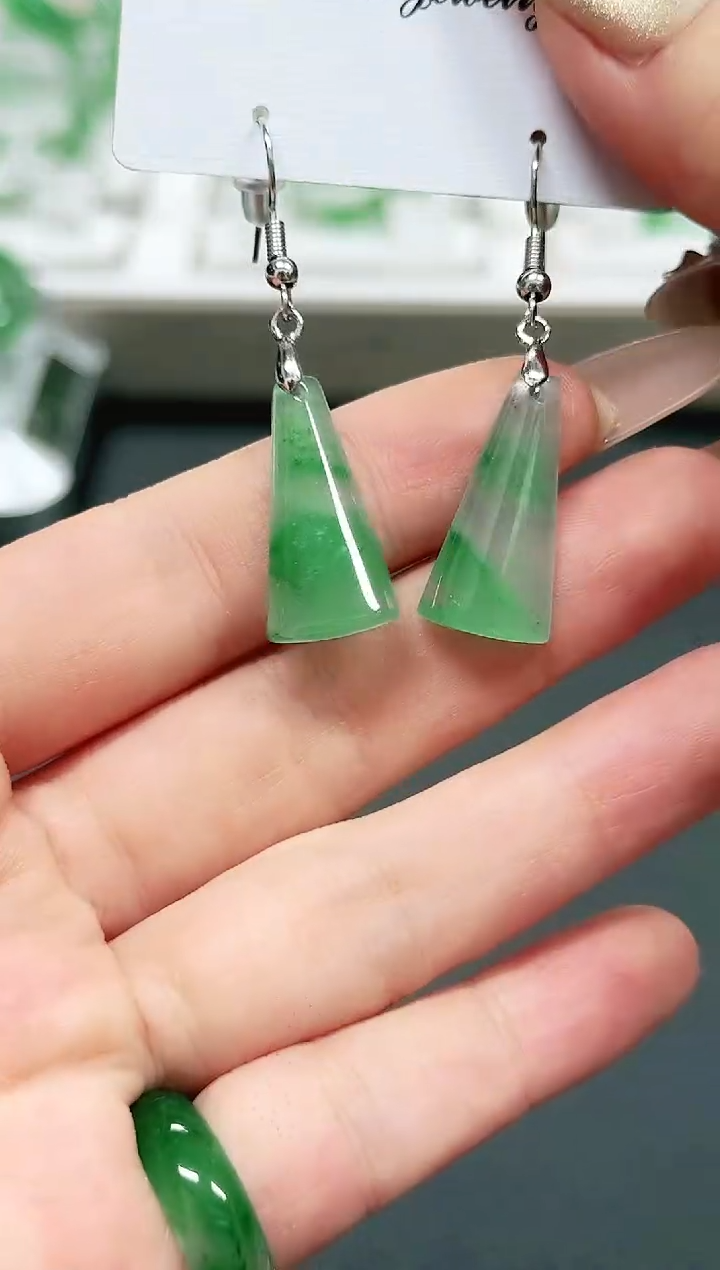 未镶嵌1石英质玉（非洲翠）/5710