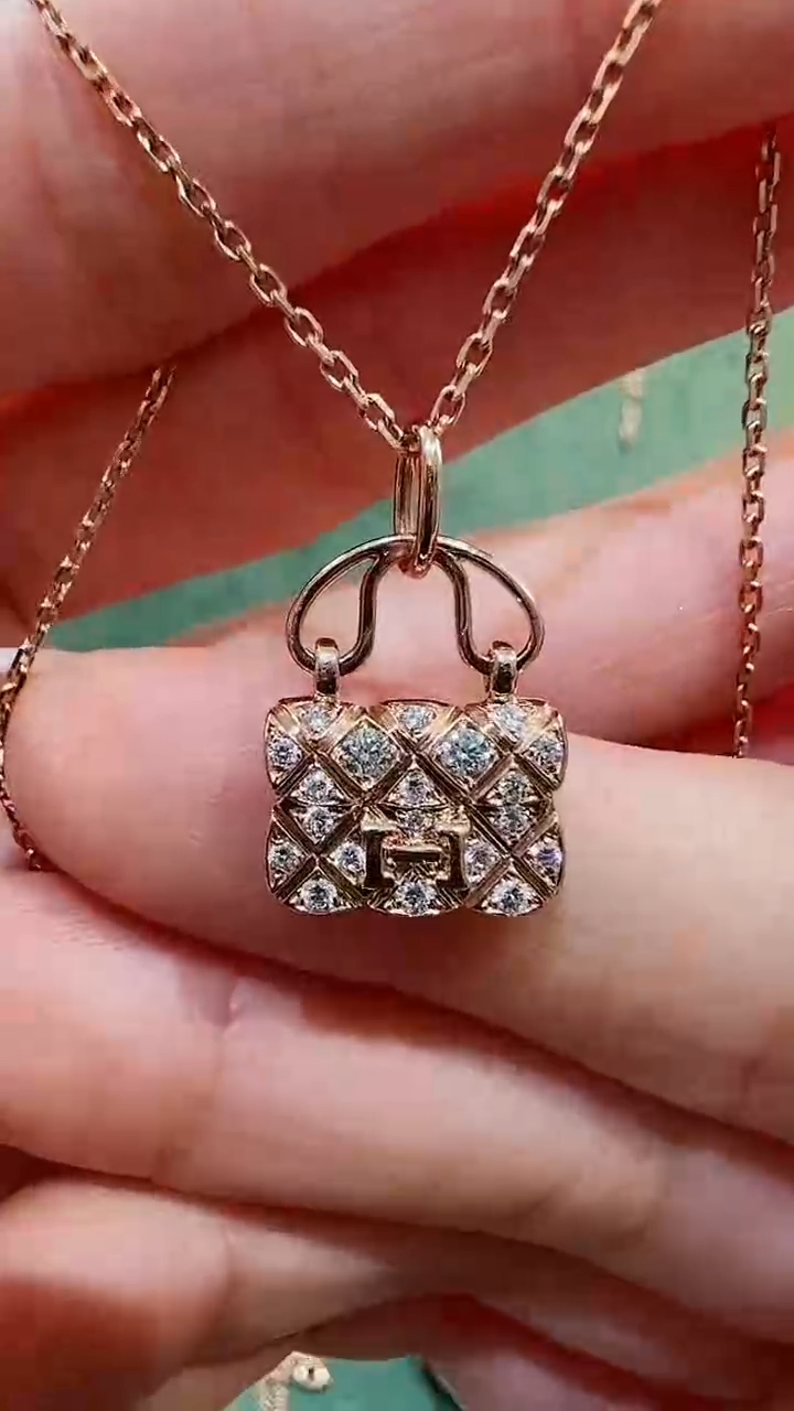 【闪购商品】钻石吊坠(不含链)18K金镶嵌18K金钻石包包吊坠
