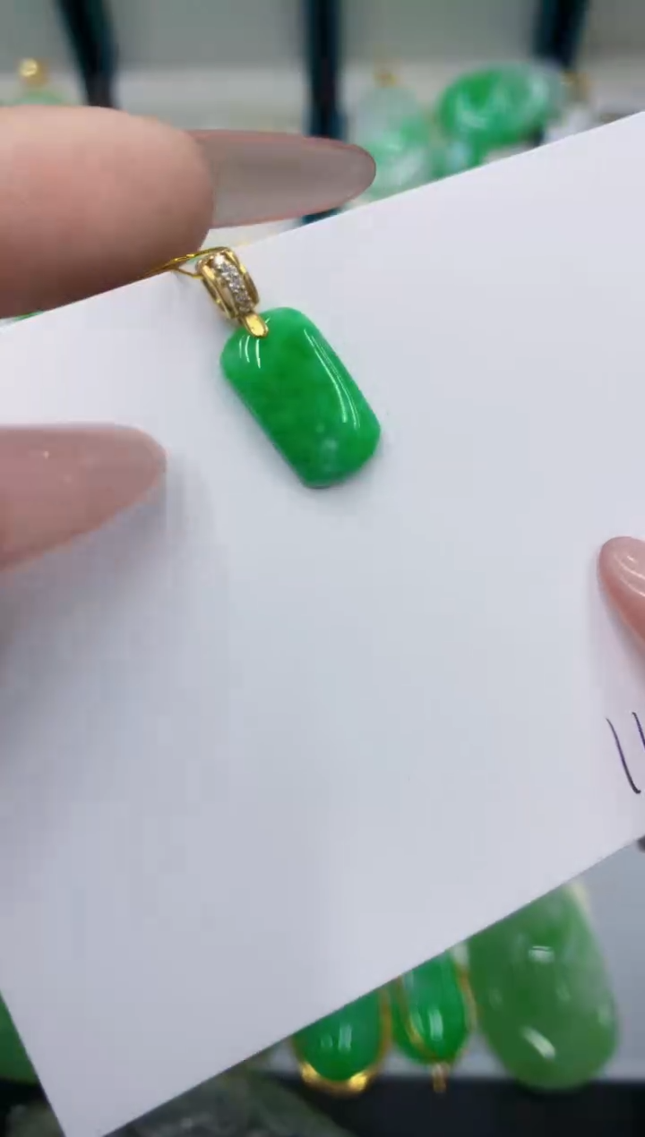 颈饰未镶嵌翡翠111111