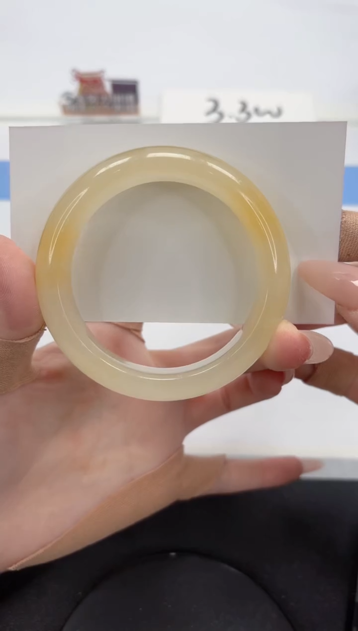 【闪购商品】石英质玉手镯未镶嵌A359-56.3