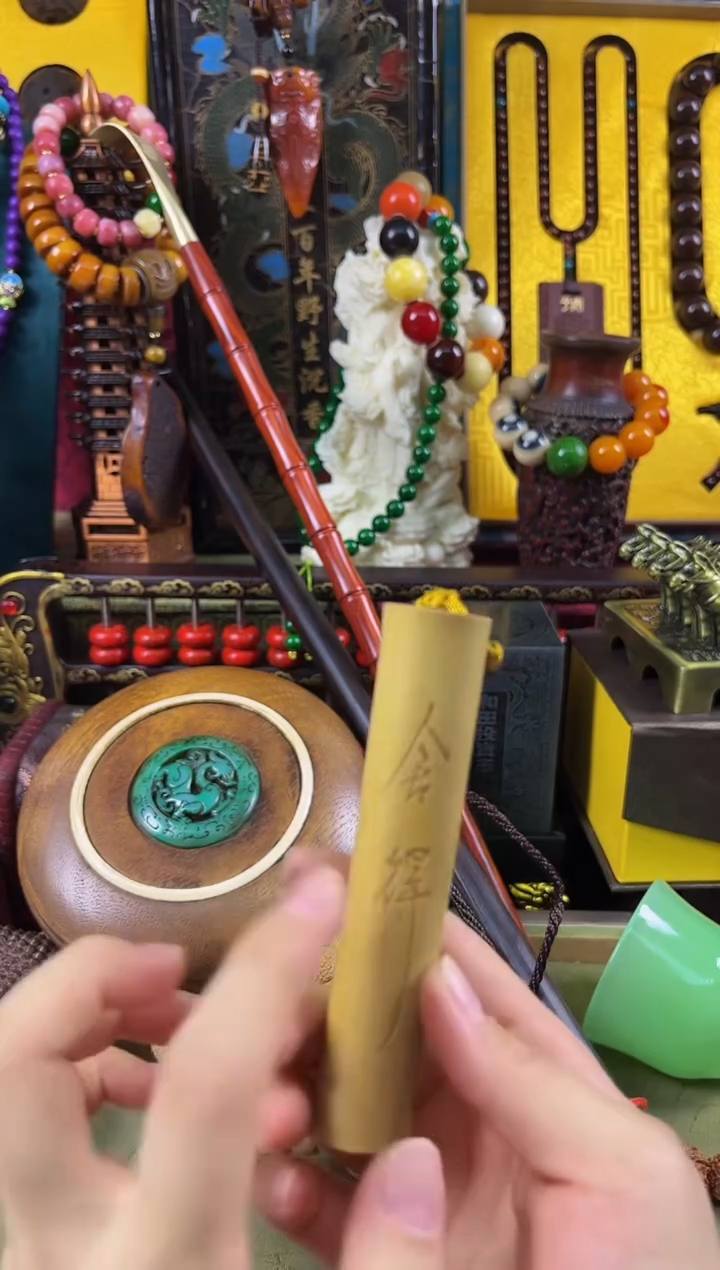 木---------------手把件