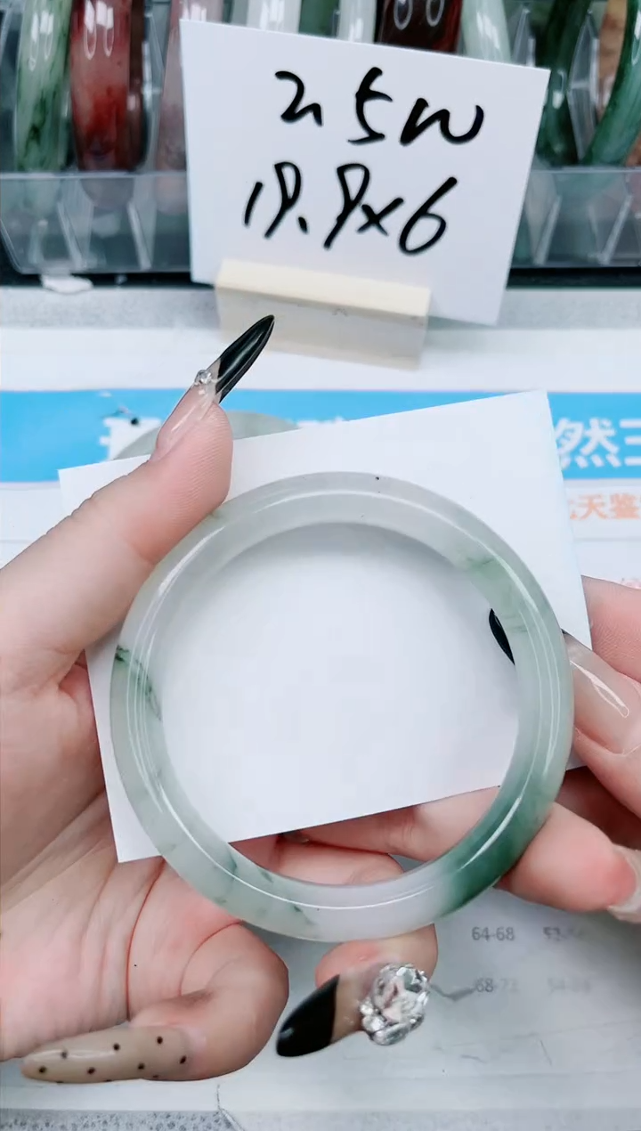 【闪购商品】石英质玉手镯未镶嵌276-60