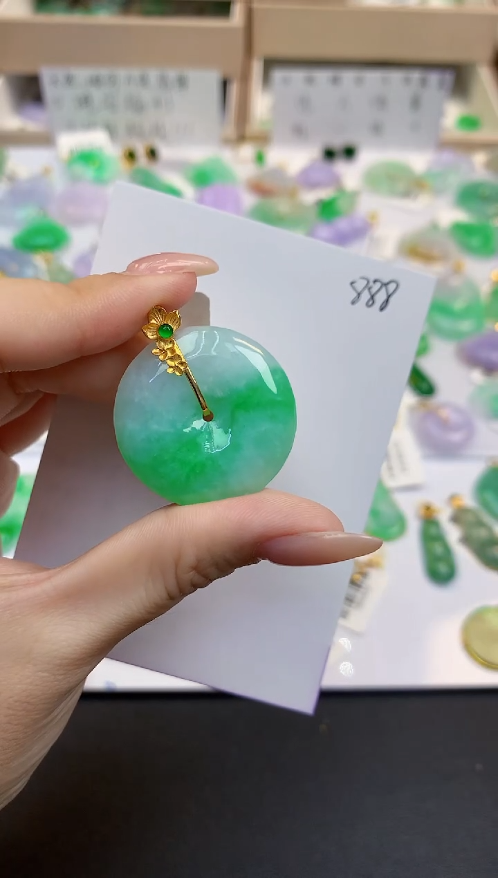 颈饰18K金镶嵌翡翠天然缅甸A货翡翠