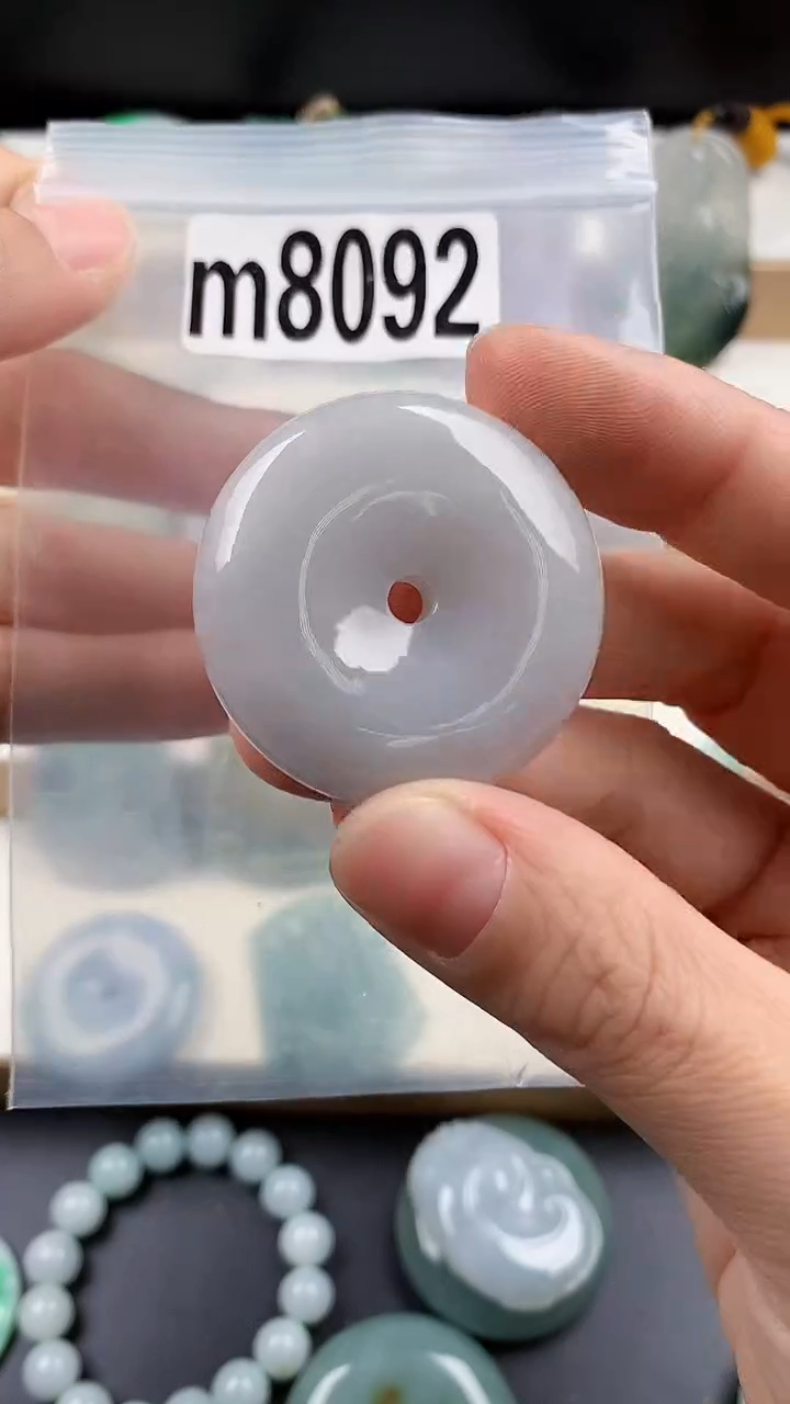 颈饰未镶嵌翡翠天然翡翠吊坠挂件