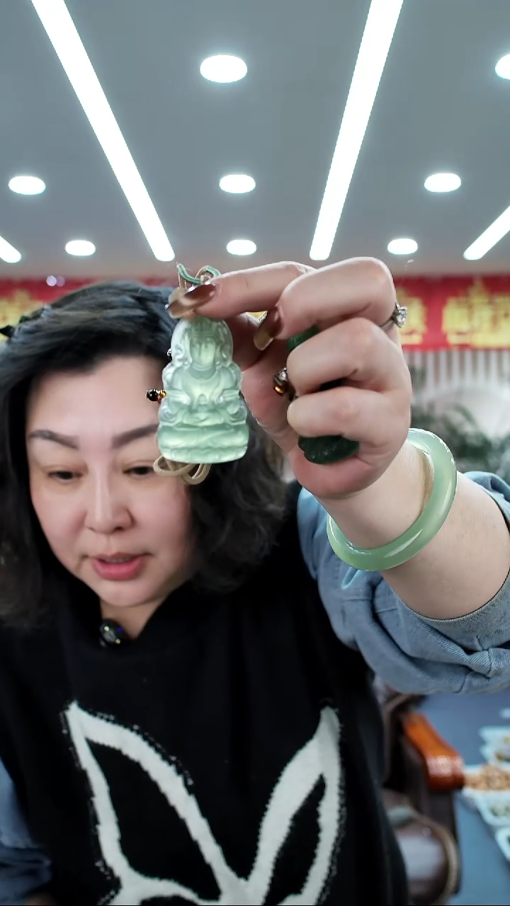 未镶嵌蛇纹石玉吊坠多样式发货随机发一