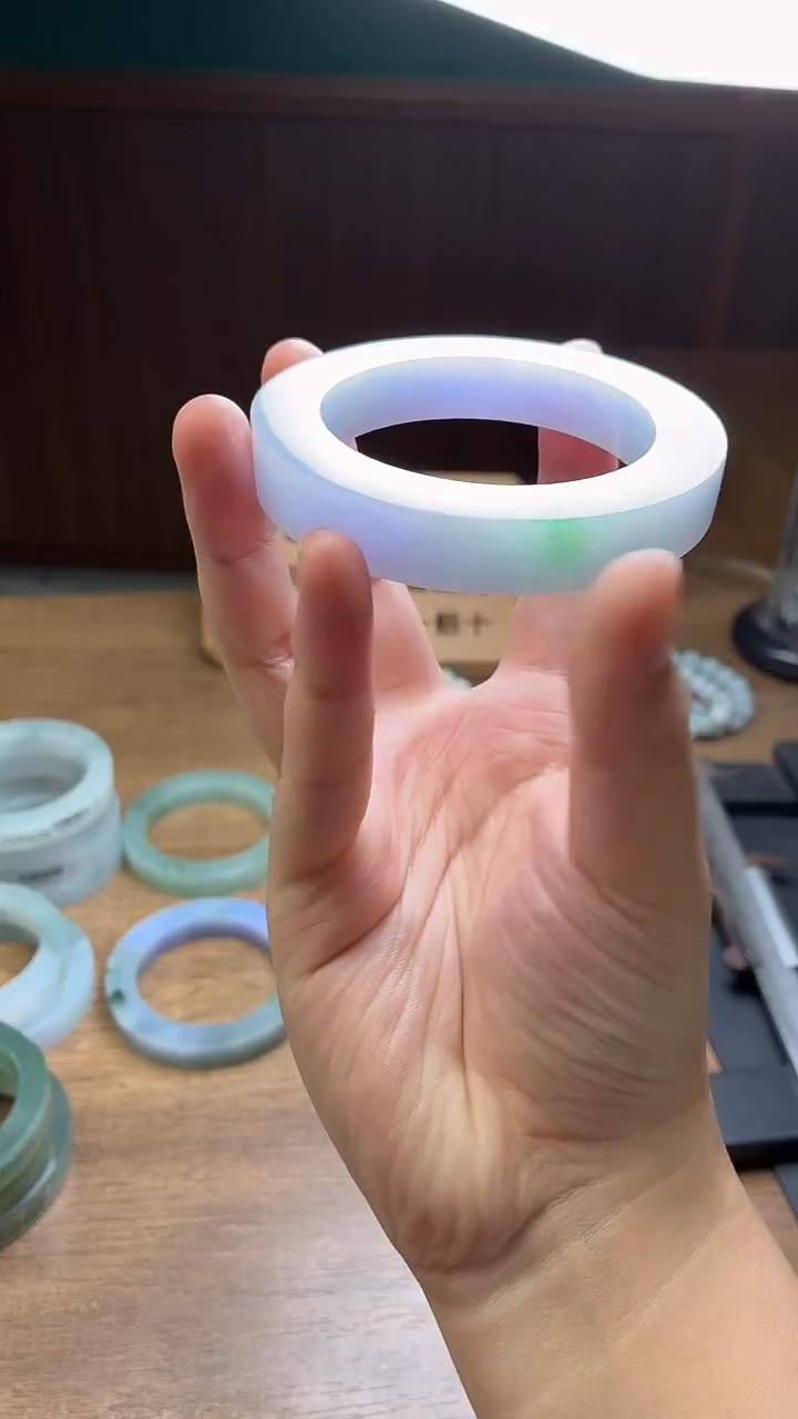 未镶嵌手镯定制翡翠花*定制