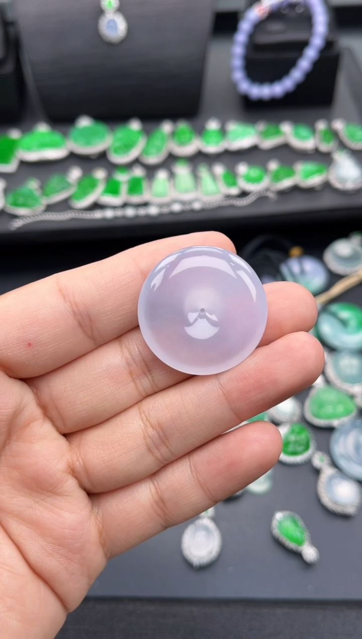 翡翠未镶嵌吊坠(不含链)多人