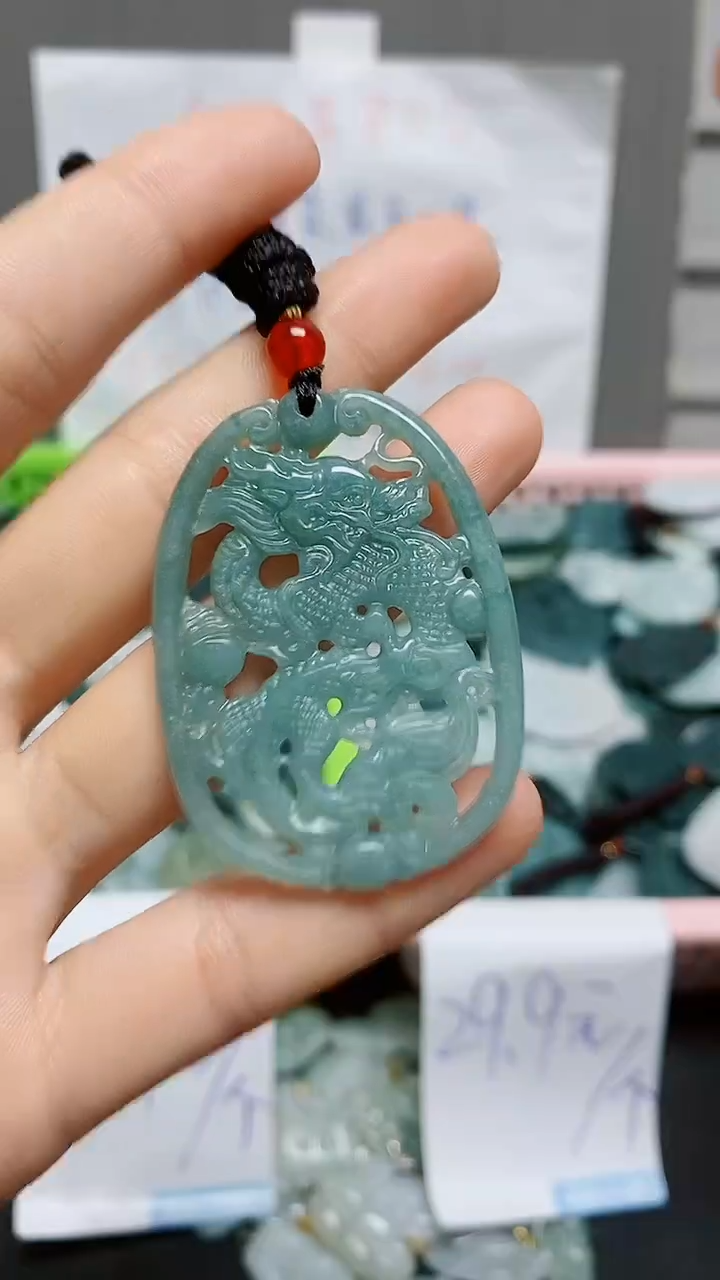 【闪购商品】翡翠颈饰未镶嵌天然翡翠A货